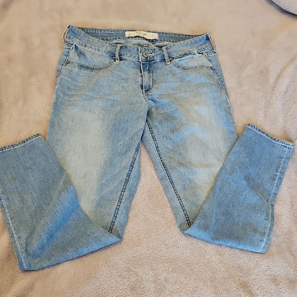 Abercrombie & Fitch Light Blue Straight Leg Jeans Size 27 - Picture 1 of 14